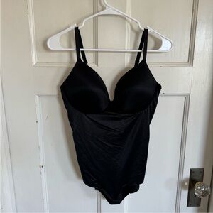 Assets by Spanx black shapewear‎ bodysuit size xl